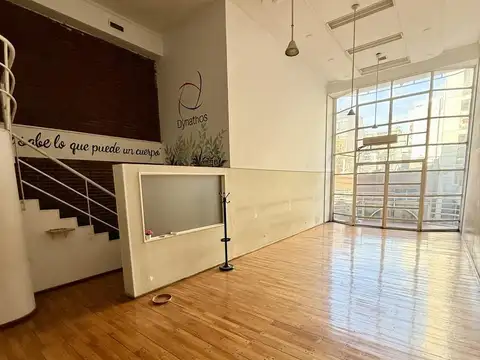 Oficina en Alquiler 40 años