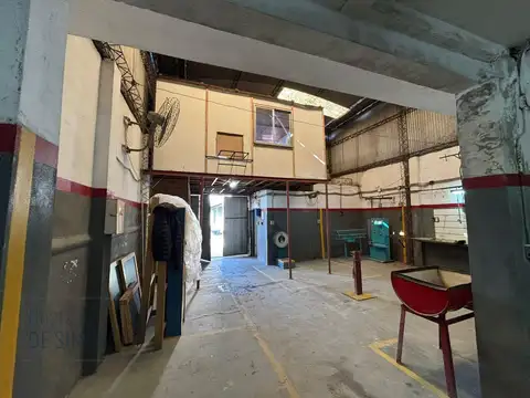 Galpón en Lanús Este