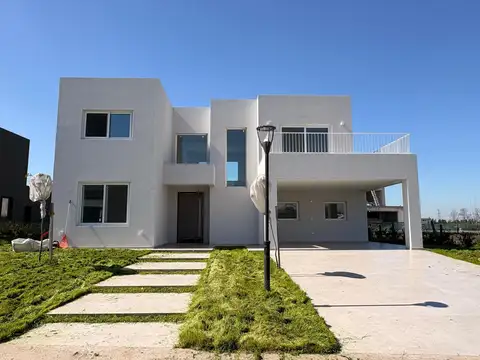 Casa en venta en Village Plaza