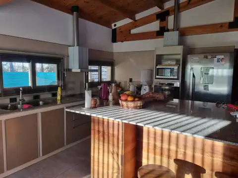 Patricias mendocinas 3200, Piso 0