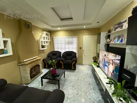 Casa 4 Ambientes En Venta - Francisco Alvarez, Moreno