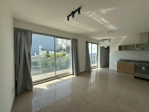 ALQUILER MONOAMBIENTE CON BALCÓN SAAVEDRA