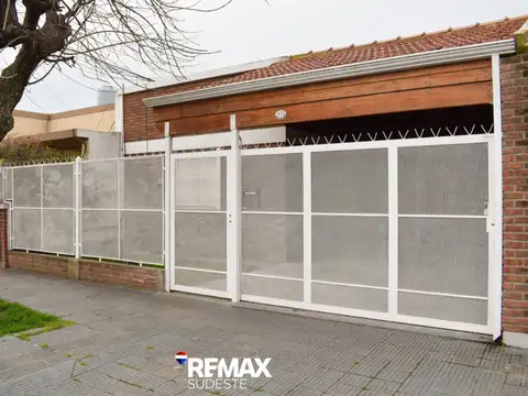 VENTA CASA EN PH DE 3 DORMIS BARRIO SAN CAYETANO