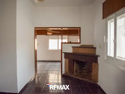 Casa 4 ambientes con 1 baño
