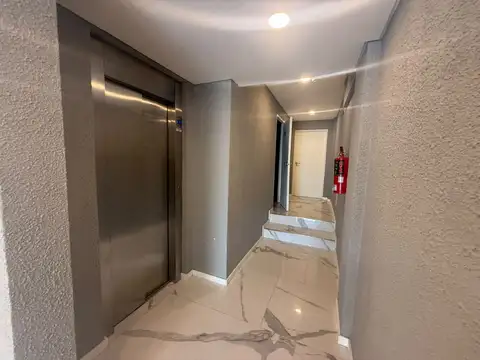 Departamento en Alquiler en Caseros, $ 430.000