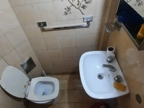 Depto Tipo Casa 4 ambientes con 2 baños
