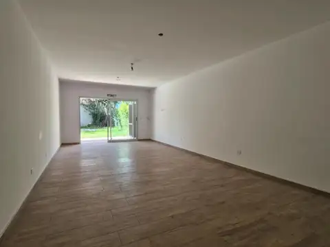 Departamento en Alquiler con 2 cocheras