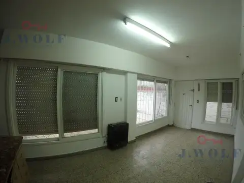 Depto Tipo Casa 6 ambientes con 2 baños