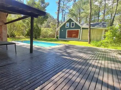 Casa 3 ambientes con 2 baños