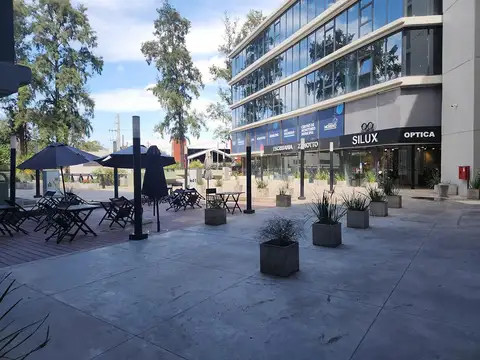 Oficina en Alquiler al Norte