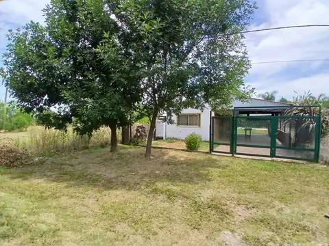 VENTA CASA EN ANDINO 1 DORMI-COCHERA-PILETA