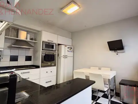 Depto Tipo Casa 5 ambientes con 2 baños