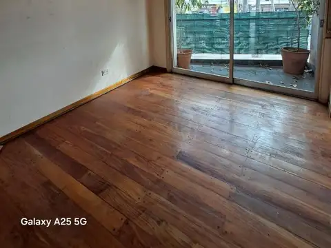 Depto Tipo Casa en Venta en Villa Adelina, USD 135.000