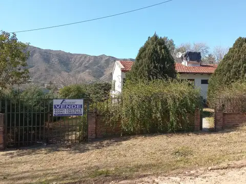 Casa 3 ambientes con 2 baños