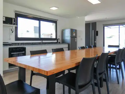 Casa 3 ambientes con 2 baños