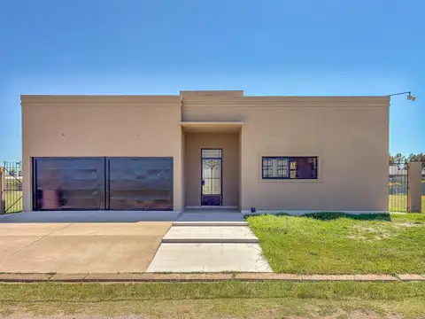 VENTA - CASA 3 DORMITORIOS - EL MOLINO, ROLDAN