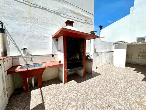 Depto Tipo Casa 2 ambientes con 1 baño