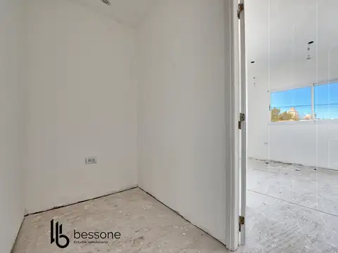 Depto Tipo Casa en Venta al Este