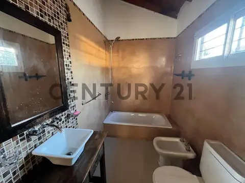 Departamento 4 ambientes con 2 baños
