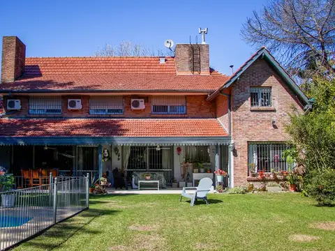 Casa IMPECABLE  en  Santa Rita