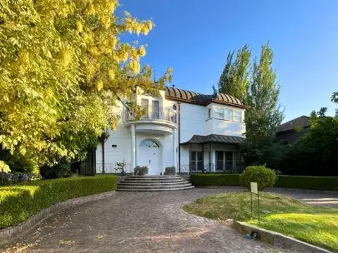 B1885 Guillermo Enrique Hudson, Provincia de Buenos Aires, Argentina , Piso 2