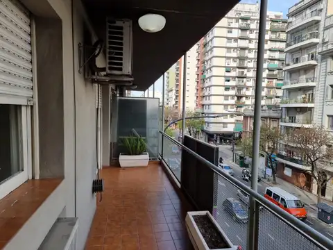 3 ambientes frente   balcón, muy buen edifico  