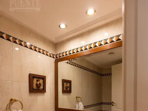 Casa en Venta en Banfield, USD 1.350.000