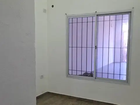 Sáenz Peña 300, Piso PB