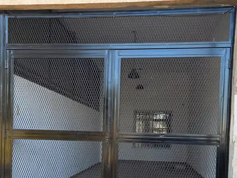 Sáenz Peña 300, Piso PB