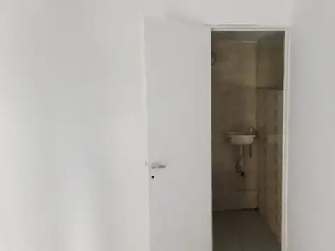 Alquiler | Local Comercial | Sobre Escalada | Capitán Bermúdez | Barrio Centro