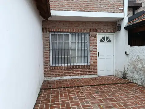 VENTA EN BLOCK  PHS 2 Y 3 AMBIENTES CON TERRENO  CARAPACHAY