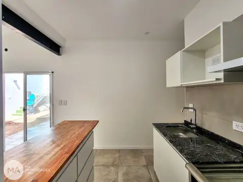 Venta | Casa 2 dormitorios con patio y quincho - Catamarca 3300 - Luis Agote Rosario