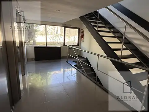 Oficina en Venta 25 años