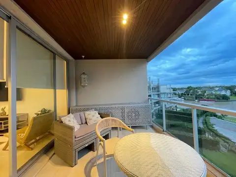 Av Del Puerto 100, Piso 3