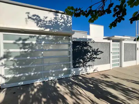 Se vende Casa a estrenar en Loteo Los Naranjos U1