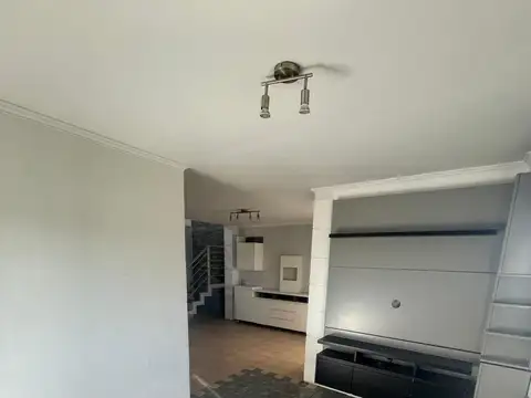 Depto Tipo Casa en Venta de 4 ambientes