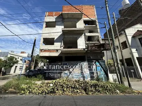 Oficina en Venta con 4 cocheras