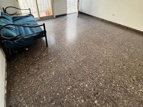 Depto Tipo Casa en Venta en Ramos Mejia, USD 79.900