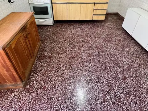Depto Tipo Casa en Venta con 1 cocheras