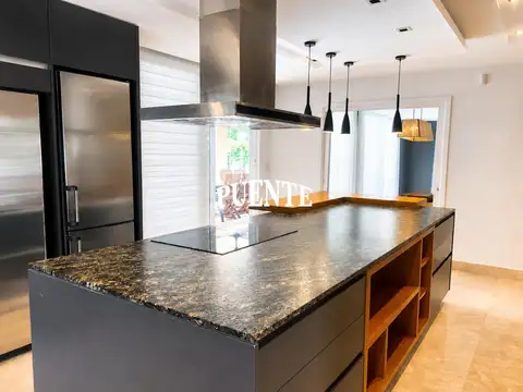 Casa en Alquiler de 5 dormitorios