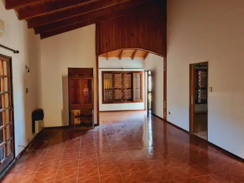 Casa 3 ambientes con 2 baños