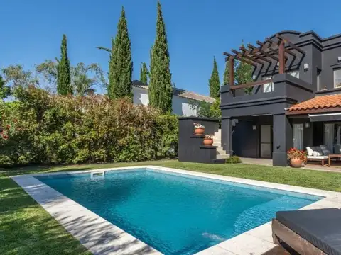 Casa en Venta al Oeste