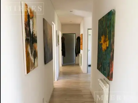 Casa en Alquiler Temporal con 2 cocheras