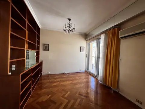 Departamento en Alquiler 80 años