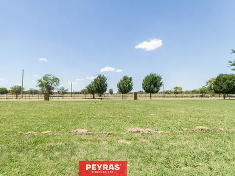 Terreno en Venta 20  mts Fondo