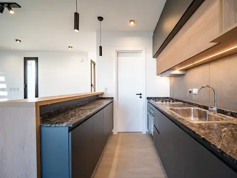 CASA EN VENTA EN QUEBRADAS DE MANANTIALES - 3 DORM