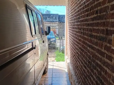 Casa en Venta en Don Torcuato, USD 105.000