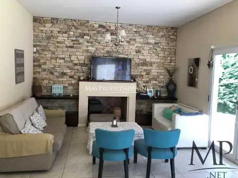 Casa en Venta en El Centauro, USD 340.000