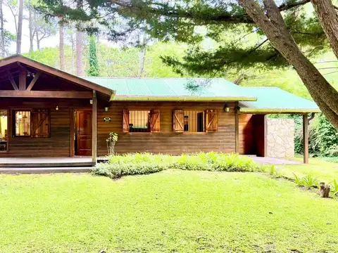 Casa en venta 4 ambientes en Carilo lote 1400m2
