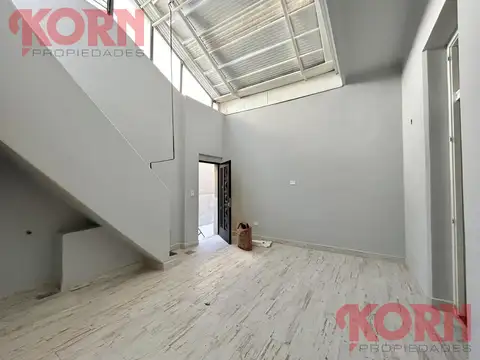 Depto Tipo Casa en Venta de 4 ambientes